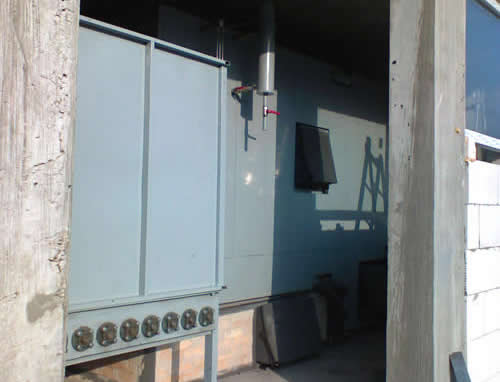 Горивна система за биомаса инсталирана в помещение